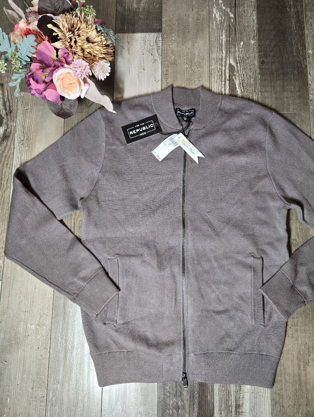 NWT For The Republic Men’s Taupe Zip-Front Bomber Jacket – Size Small